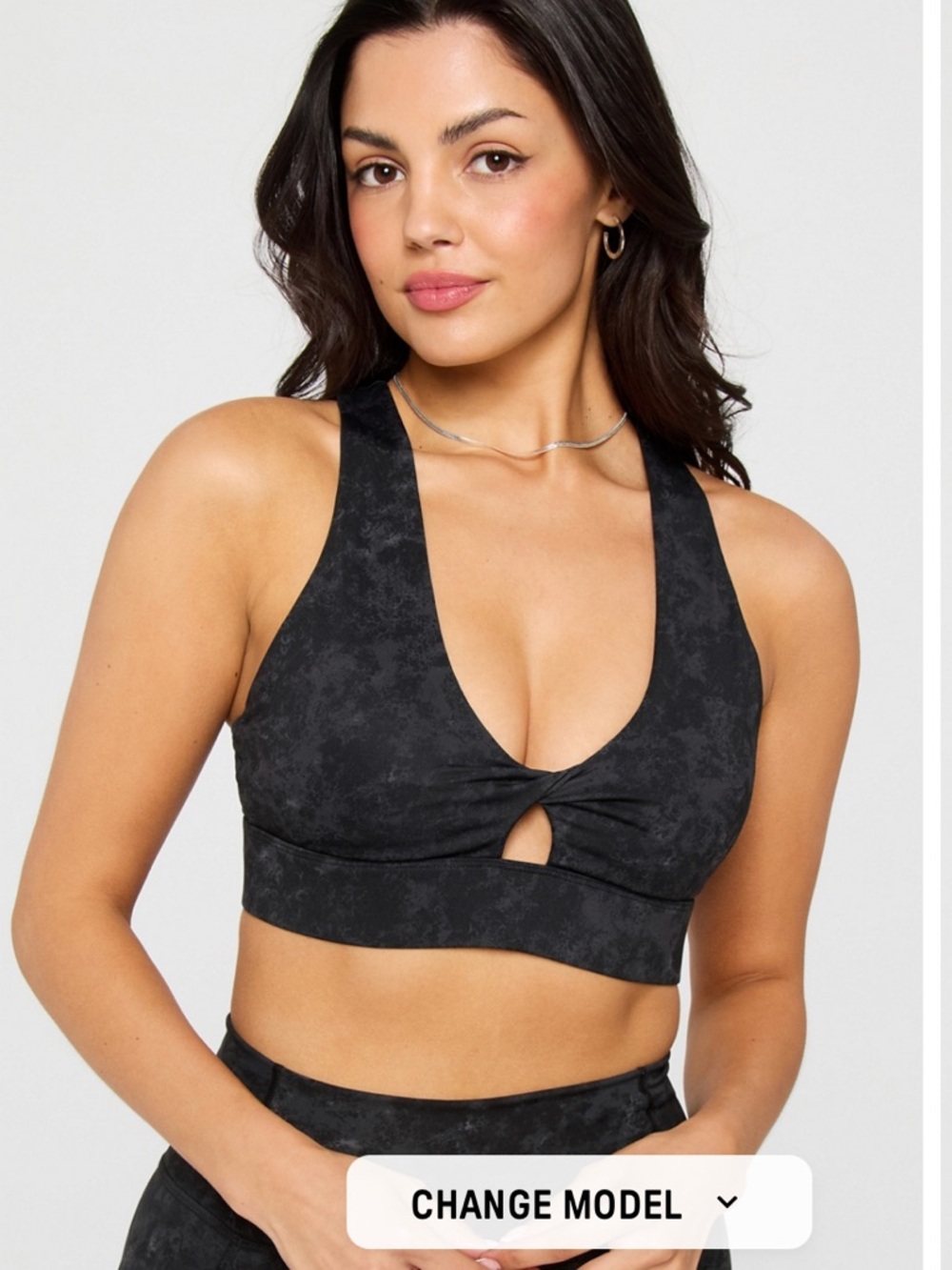 Fabletics Oasis Twist Sports Bra